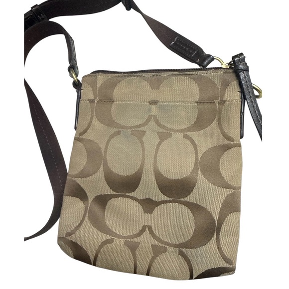 Coach Black and Tan Bag with Logo Accent - Picture 3 of 6